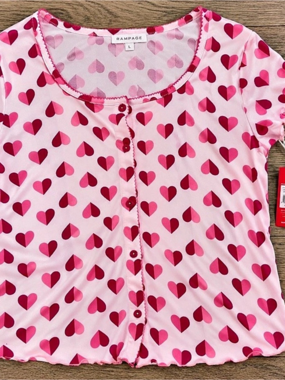 Rampage Heart Print Short Sleeve Top in Pink Size L